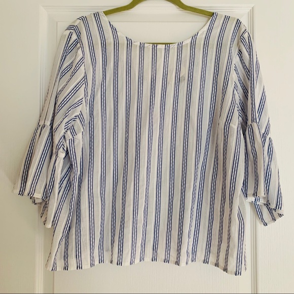 Universal Thread Tops - Universal Thread Top Universal Thread Tops - Universal Thread Top